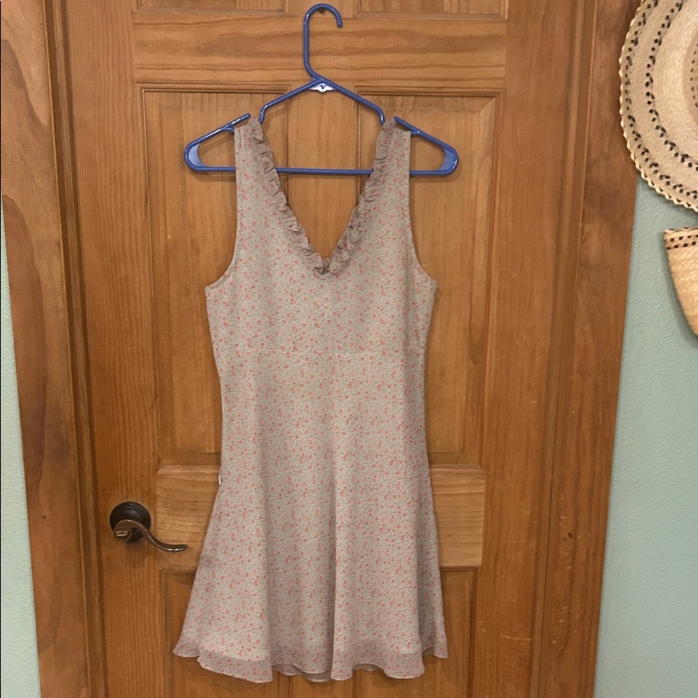 Express Sleeveless Mini Dress in Light Beige with Pink Ditsy Floral